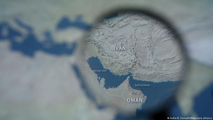 Negosiasi Selat Hormuz Terhambat Tuntutan Kompensasi Trump