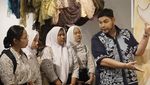 Haru dan Bahagia Ivan Gunawan Exhibition Nusanova Dapat Rekor MURI