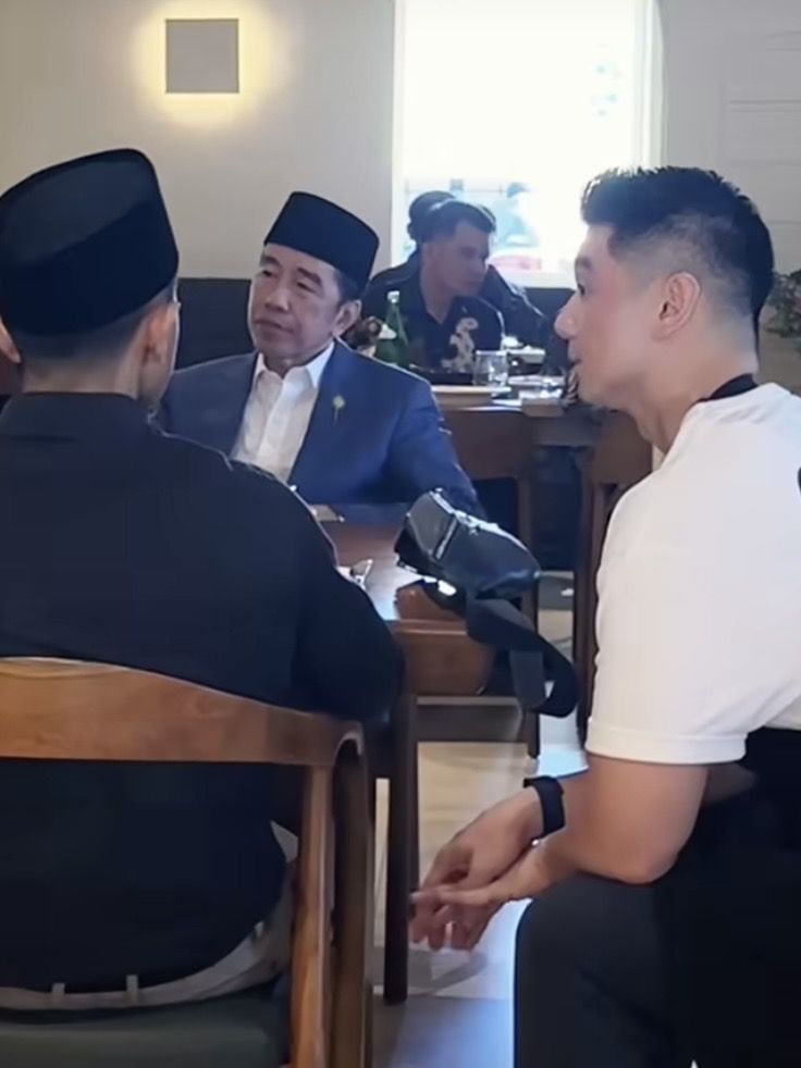 Jokowi mampir makan di restoran milik Chef Arnold Poernomo