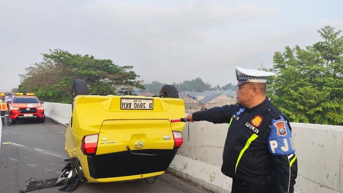Kecelakaan di Tol Jombang
