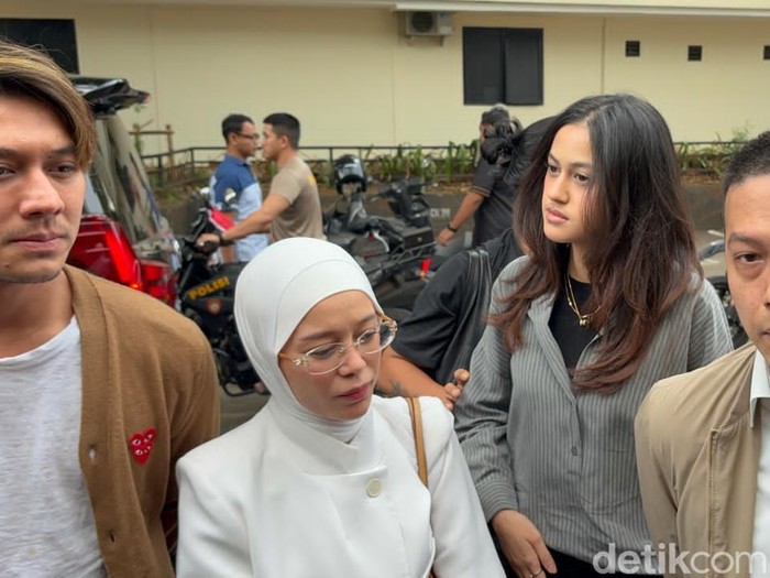 Lesti Kejora dan Asila Maisa jalani pemeriksaan di Polda Metro Jaya, Selasa (11/8/2026).