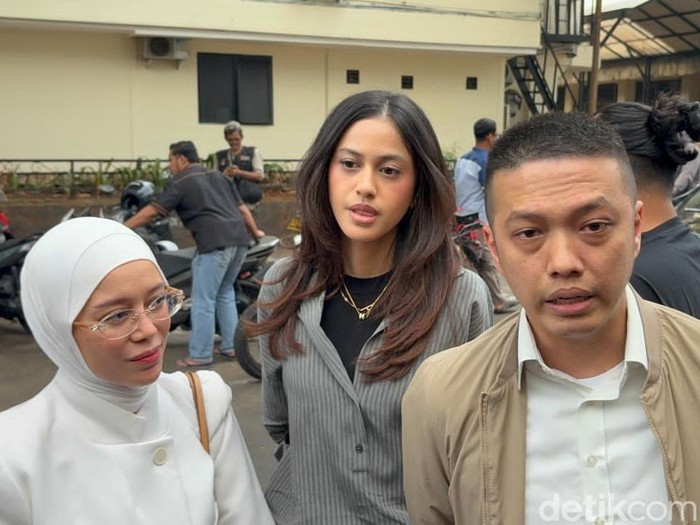 Lesti Kejora dan Asila Maisa jalani pemeriksaan di Polda Metro Jaya, Selasa (11/8/2026).