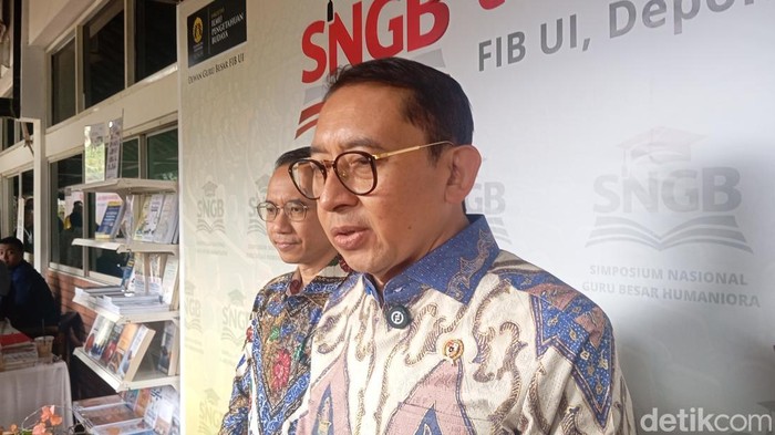 Menteri Budaya, Fadli Zon, ungkap tantangan ilmu sosial humaniora di era AI. Salah satunya pekerjaan bisa diambil alih.