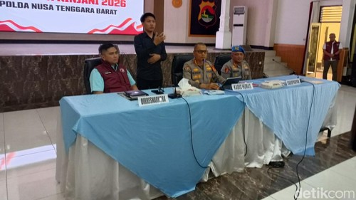 Polda NTB menggelar konferensi pers pengungkapan Operasi Antik 2026 bertempat di Sasana Dharma Polda NTB,  Selasa (11/8/2026). (Foto : Abdurrasyid Efendi/detikBali).