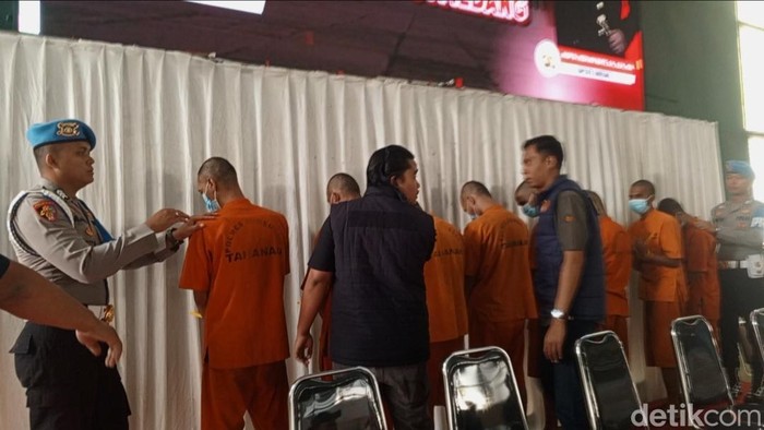 Polisi tetapkan 8 orang menjadi tersangka penyekapan di Sumedang.
