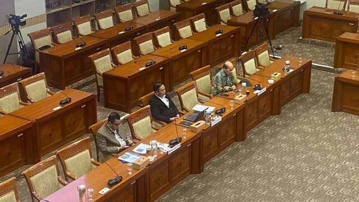 Rapat Komisi III DPR