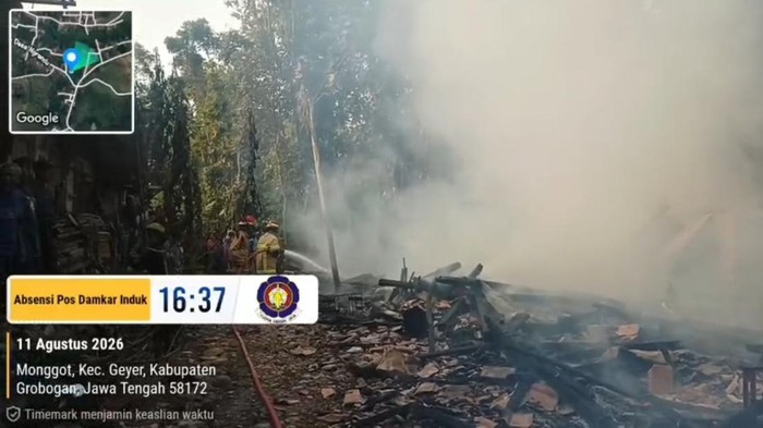 Rumah di Geyer Grobogan terbakar, Selasa (11/8/2026)