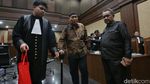 Tiga Terdakwa Korupsi Kuota Haji Didakwa Rugikan Negara Rp622 M