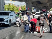 Tumpahan Solar di Jalan Pettarani Makassar Bikin Pemotor Berjatuhan