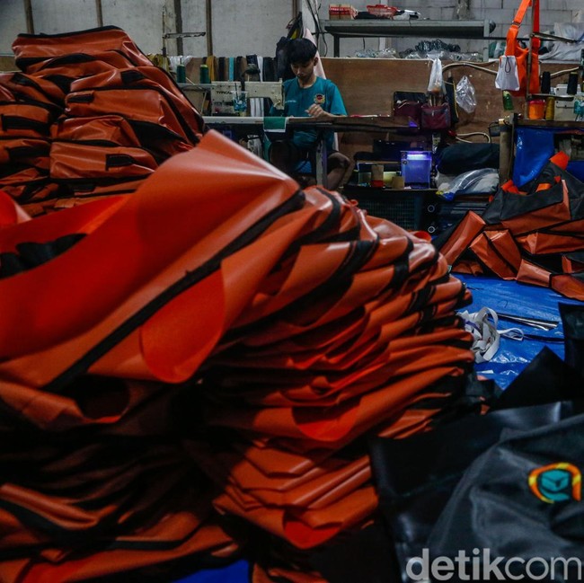 UMKM di Bekasi Kebanjiran Pesanan Perlengkapan Umrah