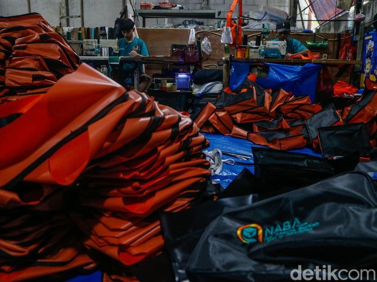 UMKM di Bekasi Kebanjiran Pesanan Perlengkapan Umrah