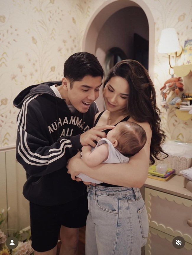 Potret Alyssa Daguise Rayakan 3 Bulan Putrinya, Baby Soleil Bikin Gemas