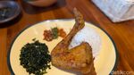 Ngeunah Pisan! Ayam Goreng Basah Khas Bandung dengan 4 Sambal Refill
