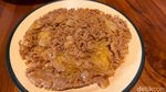 Ngeunah Pisan! Ayam Goreng Basah Khas Bandung dengan 4 Sambal Refill