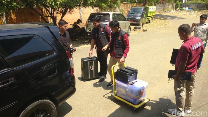 Barang bukti yang disita Kejari di kantor PUPR Palopo.