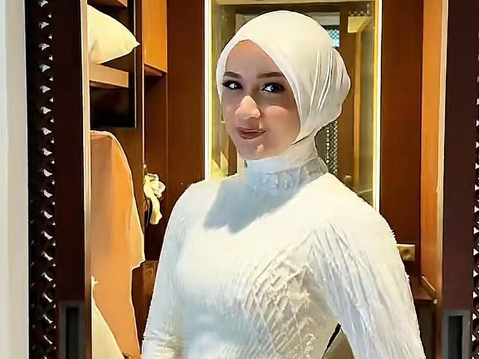 Dea Annisa nikah
