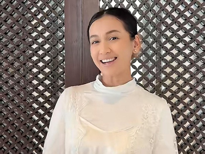 Dea Annisa nikah