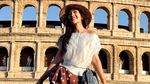 Febby Rastanty Manjat Tembok demi Bisa Foto Berlatar Colosseum