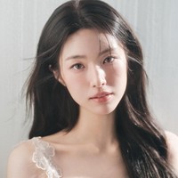 Lagi Naik Daun, Ha Young Tuai Kontroversi Karena Kakeknya Diduga Pro Jepang