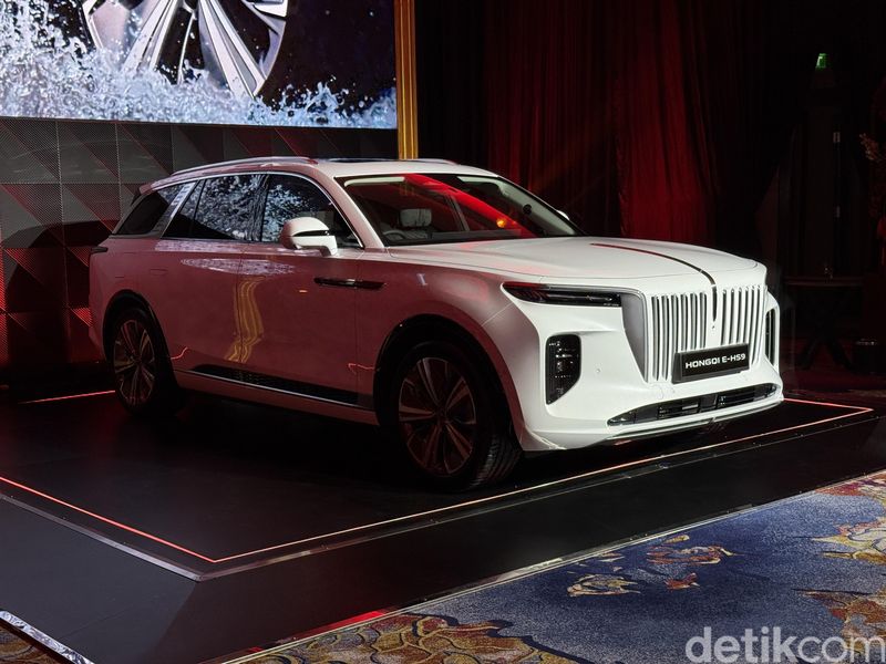 Hongqi E-HS9 diluncurkan di Indonesia Hongqi E-HS9 diluncurkan di Indonesia