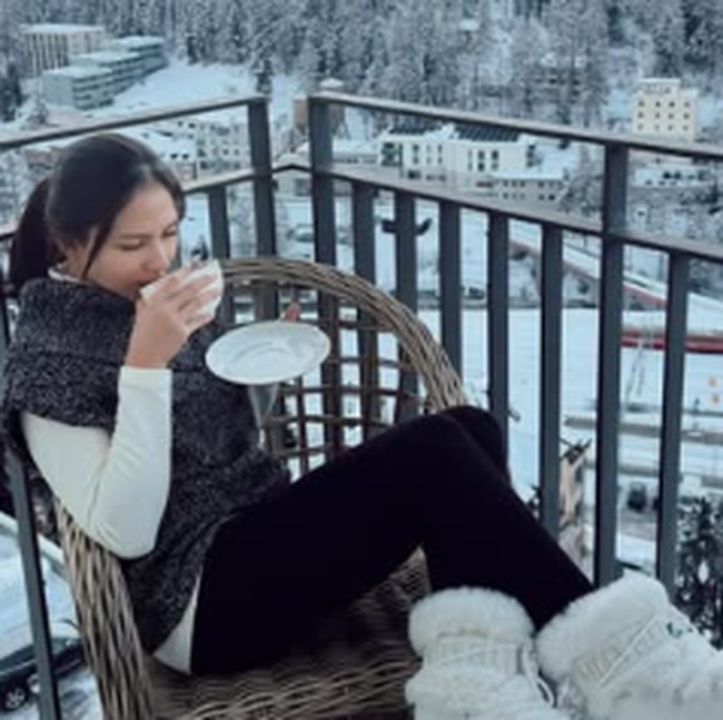 Seru Banget! Jessica Mila Kulineran Keliling Dunia bareng Keluarga