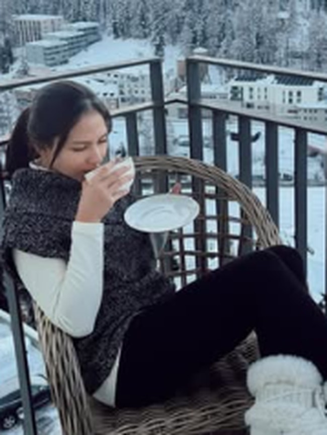 Seru Banget! Jessica Mila Kulineran Keliling Dunia bareng Keluarga
