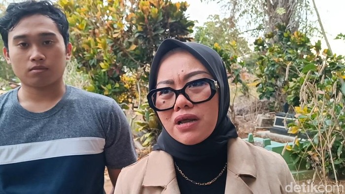 Kuasa hukum keluarga Sutrimo, Aan Rohaeni saat memberikan keterangan kepada wartawan, Rabu (12/8/2026).