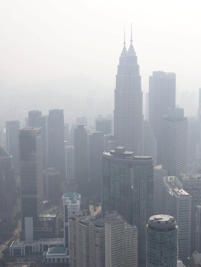 Potret Malaysia Terdampak Kabut Asap dari Kalimantan
