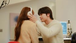 Momen Manis Kim Hye Jun & Cha Woo Min di My Bias, My Boss