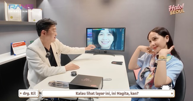 Melalui akun YouTube pribadinya Nagita Slavina membagikan pengalamannya perawatan gigi di Seoul Zero Point One Dental Clinic di Korea. Kali ini dirinya memilih menjalani pemasangan veneer mirinate. Berbeda dengan veneer kebanyakan, veneer ini diusahakan dibuat ssetipis mungkin untuk menjaga gigi asli agar tidak terlalu dikecilkan. Foto: YouTube/Rans Entertainment