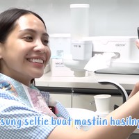 Potret gigi baru Nagita dilihat dari samping. Setelah veneer selesai, Nagita melanjutkan dengan proses bleaching atau pemutihan gigi. Ia pun langsung memamerkan hasilnya kepada sang suami, Raffi Ahmad. Foto: YouTube/Rans Entertainment