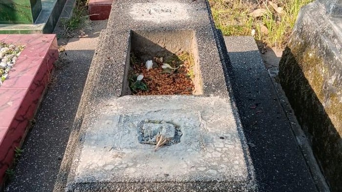 Penampakan Makam yang dirusak di pemakaman pekuncen, Kota Jogja