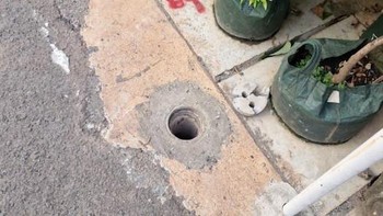 Di depan rumah warga, sudah ada lubang biopori untuk mengembalikan air ke tanah. Foto: RT 08 RW 04 Malaka Jaya