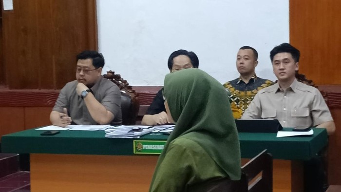 Sidang soal perkara pengadaan lahan kawasan industri Jombang Rp 14 M gugatan Java Fortis terhadap Nany Widjaja selaku eks direktur utama.