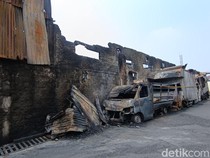 Kondisi Terkini Pabrik Bingkai di Jaktim yang Terbakar Sampai Belasan Jam