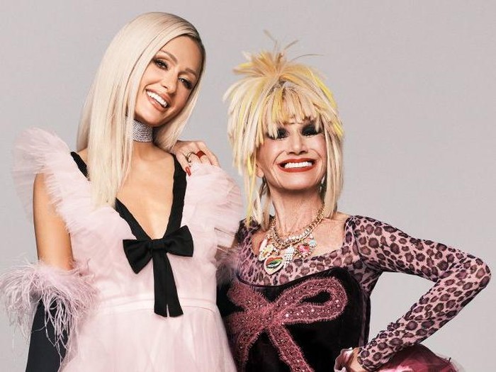 Betsey Johnson Kolaborasi dengan Paris Hilton.