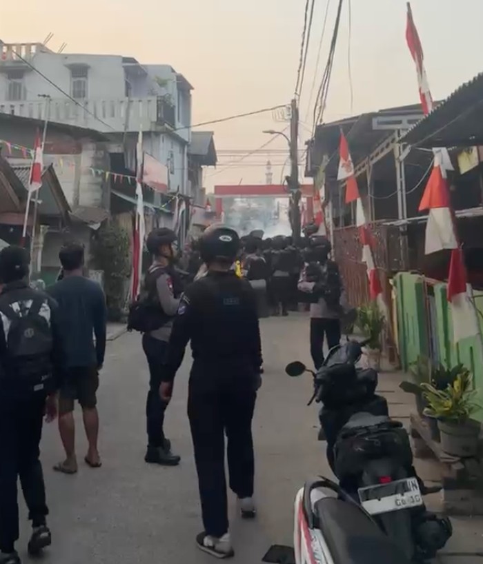 BNN menggerebek bandar narkoba di Kampung Bahari, Jakarta Utara, Kamis (13/8/2026).