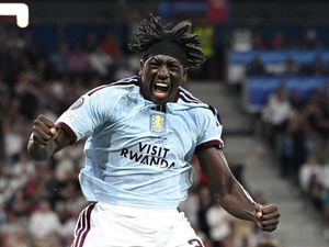 Brian Madjo, Bocah 17 Tahun Aston Villa yang Disebut Mirip Lukaku