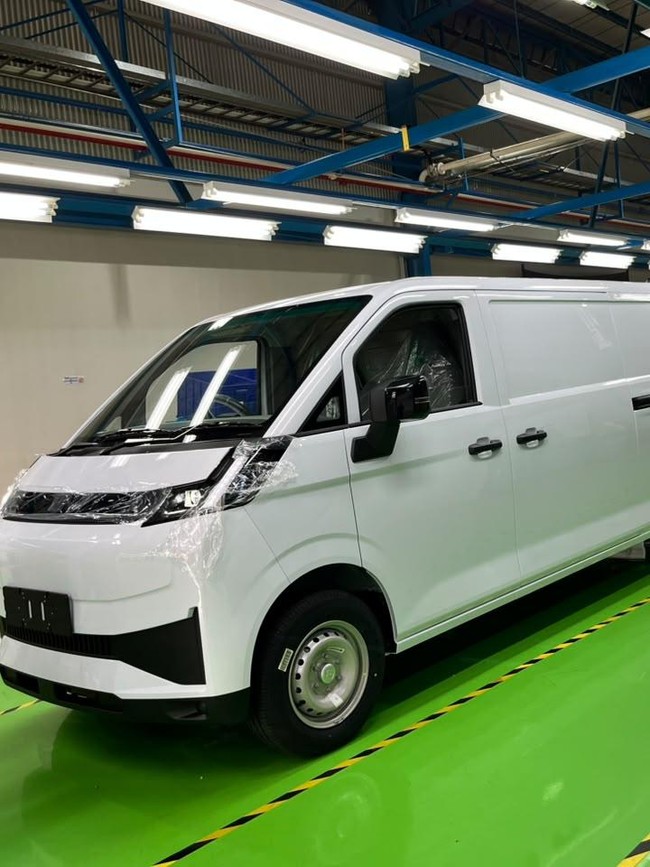 Potret Mobil Listrik Blind Van Farizon V8E, Siap Tantang Gran Max dan APV
