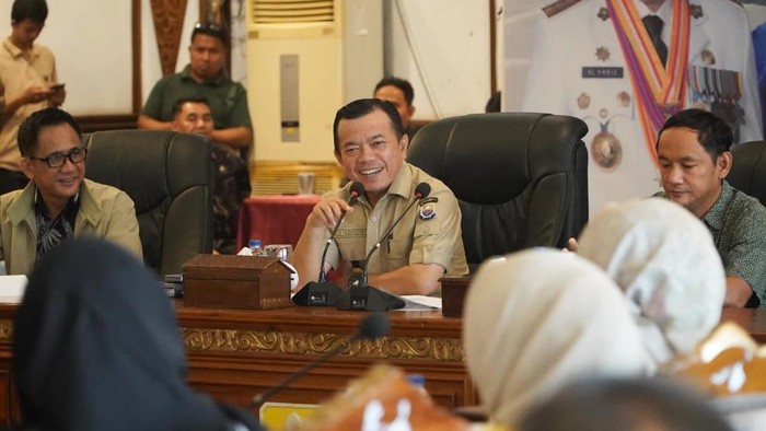 Gubernur Jambi Al Haris