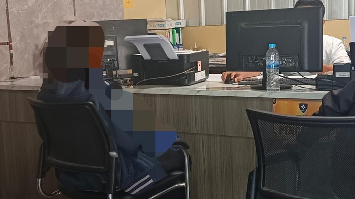 IRT di Palembang melaporkan suaminya ke polisi atas kasus penelantaran.