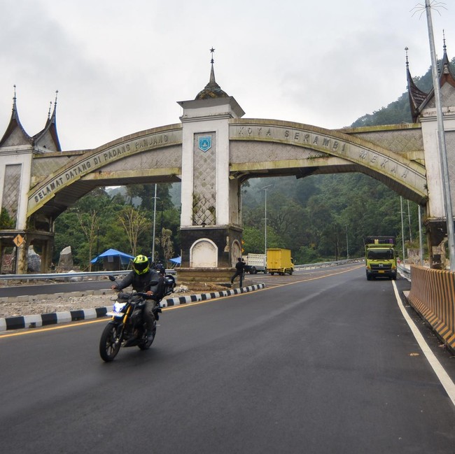 Jembatan Kembar Padang Panjang Kembali Beroperasi Usai Diterjang Bencana