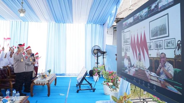 Kapolda Riau Irjen Herry Heryawan melaporkan secara langsung ke Presiden Prabowo Subianto mengenai pembangunan 110 jembatan dan Ekspedisi Merah Putih di 3T, Kamis )13/8/2026).