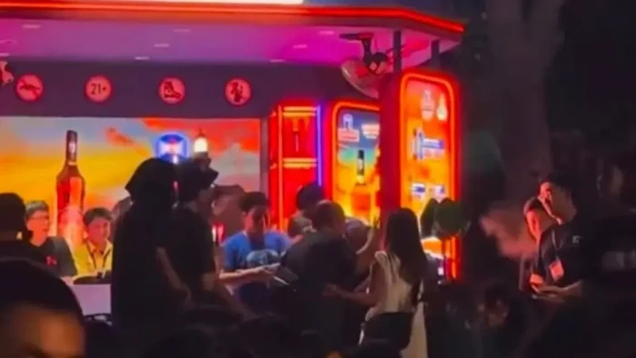 Kasus tantangan (challenge) menghafal surah Al-Quran dengan iming-iming hadiah sebotol miras dalam festival musik dilimpahkan ke Polda Metro Jaya. (ANTARA/IG @Jakartatalk/Ilham Kausar)