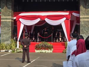 Ketua MK Minta Jajaran Jaga Kepercayaan Publik: Jangan Mudah Dipengaruhi