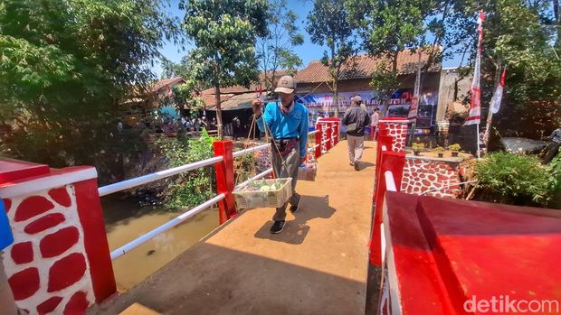 Kondisi Jembatan Merah Putih Presisi Nusantara yang menghubungkan Cicalengka dan Rancaekek