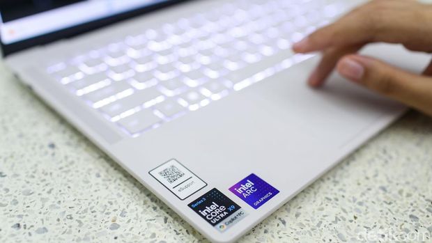 Lenovo Yoga Slim 7 Ultra