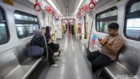 LRT Kelapa Gading-Manggarai Siap Beroperasi, Tarif Sementara Rp 5.000