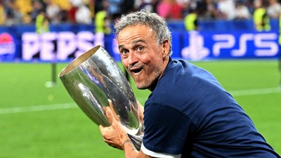 Luis Enrique di PSG: 3 Tahun, 13 Trofi