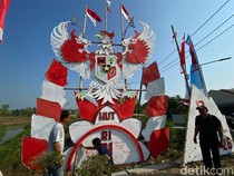 Garuda Raksasa Karya Pemuda Indramayu Sambut HUT ke-81 RI